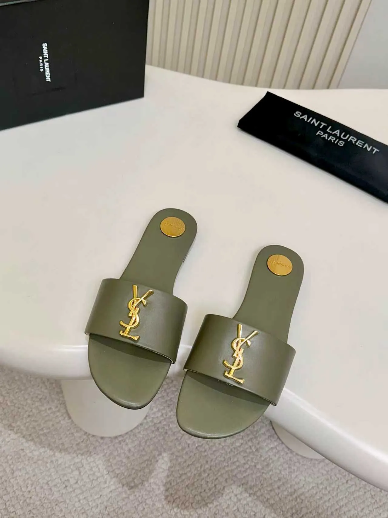 👟👟Ex-factory price 340👟👟 Genuine leather sole +40 YSL new model, upper cowhide leather lining sheepskin, size 35-44, rubber sole, genuine leather sole +40